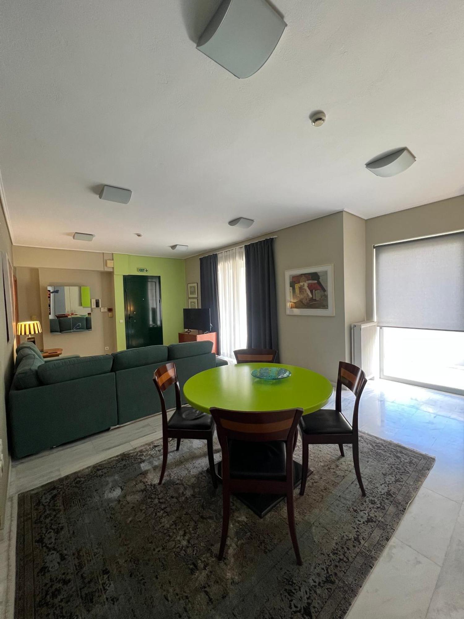Green Apartment Near Marousi Hospitals & Oaka, By Promoshomes Maroussi Εξωτερικό φωτογραφία