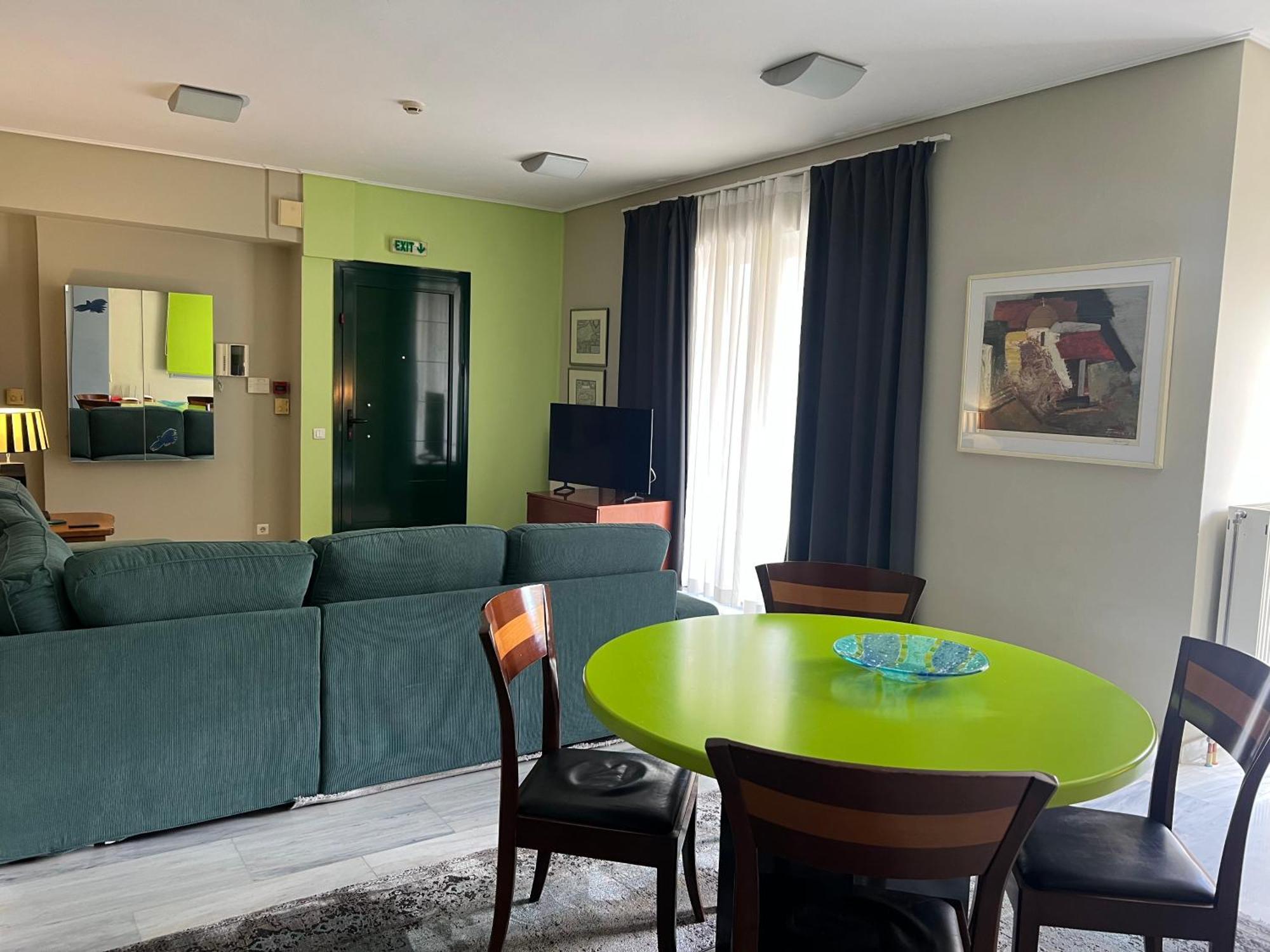 Green Apartment Near Marousi Hospitals & Oaka, By Promoshomes Maroussi Εξωτερικό φωτογραφία